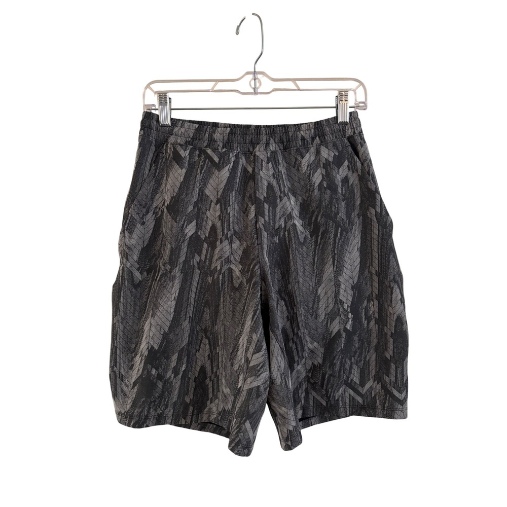 Lululemon Gray Black Geometric Chevron Print Athletic Shorts Small